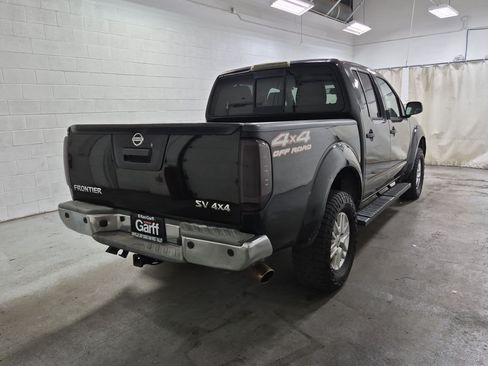 Used 2014 Nissan Frontier SV w/ SV Value Truck Package AWD/4WD image 7