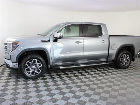 New 2026 GMC Sierra 1500 SLT AWD/4WD image 2