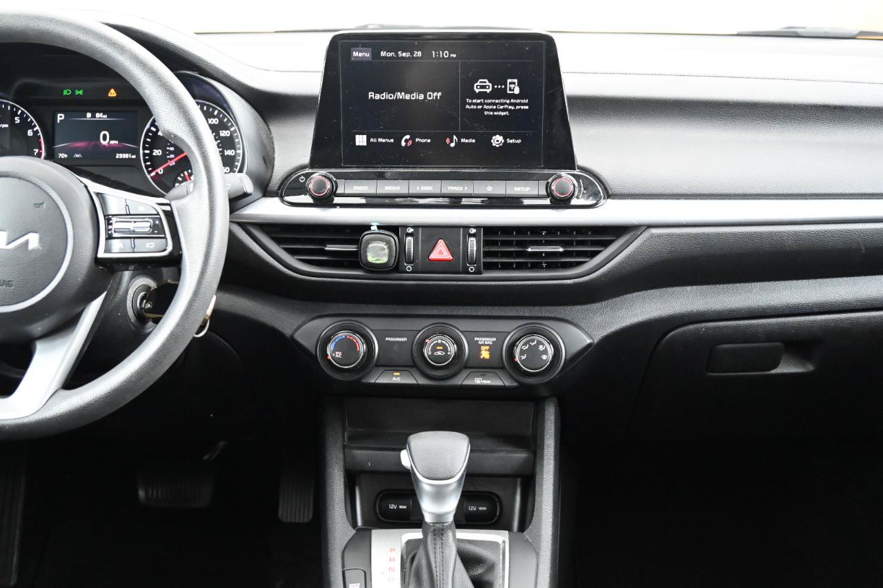 Used 2023 Kia Forte LXS w/ LXS Technology Package FWD image 22