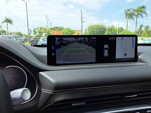 Used 2024 Genesis GV80 2.5T image 16