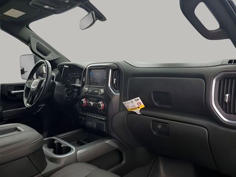 Used 2021 GMC Sierra 2500 AT4 image 14