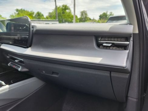 New 2026 Audi Q3 quattro 2.0T AWD/4WD image 13