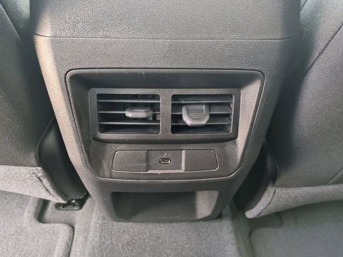 Used 2025 Chevrolet Colorado LT AWD/4WD image 39