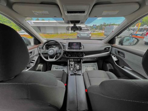 Used 2023 Nissan Rogue S image 19