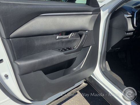 Used 2025 MAZDA CX-50 AWD 2.5 S w/ Preferred Package image 11