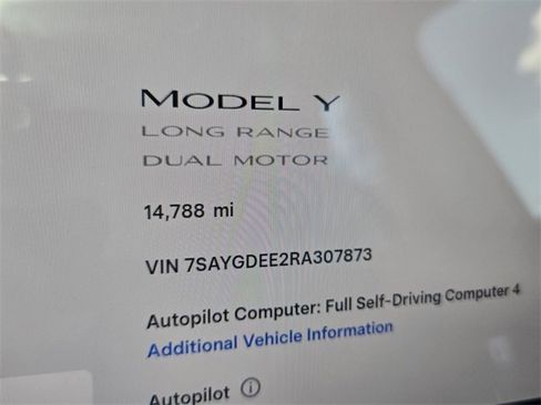 Used 2024 Tesla Model Y Long Range image 24