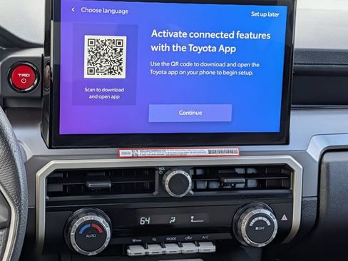 Used 2025 Toyota Tacoma TRD Sport AWD/4WD image 15