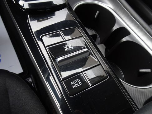 Used 2021 Hyundai Sonata SE image 17