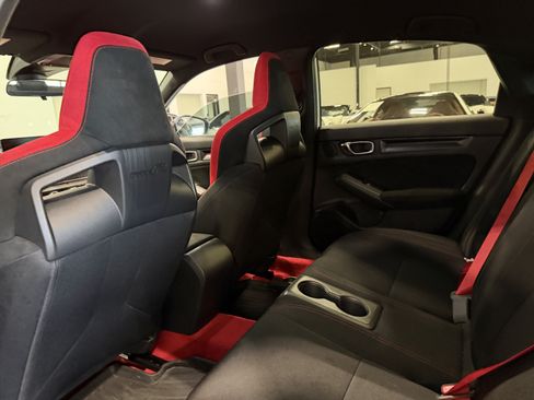 Used 2023 Honda Civic Type R image 12