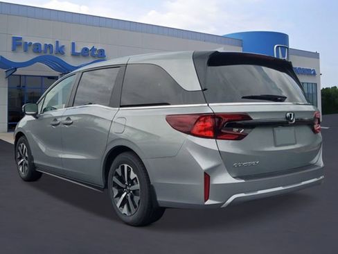 New 2026 Honda Odyssey EX-L image 2