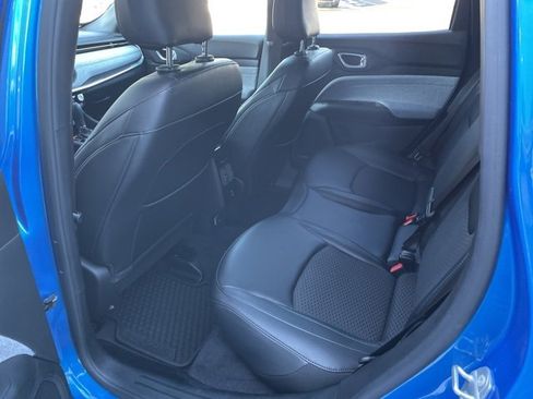 Used 2023 Jeep Compass Latitude w/ Convenience Group image 10