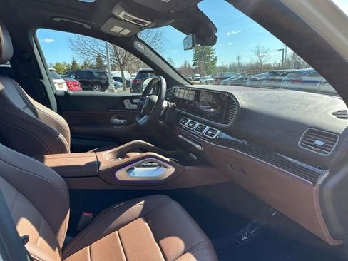 Certified 2024 Mercedes-Benz GLS 450 4MATIC image 29