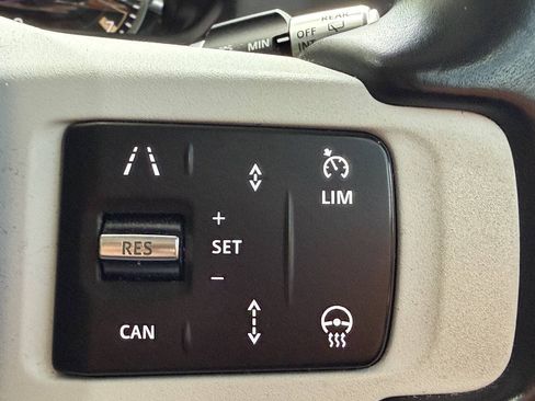 Used 2020 Land Rover Defender 110 AWD/4WD image 39