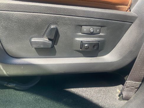 Used 2018 RAM 2500 Longhorn image 32