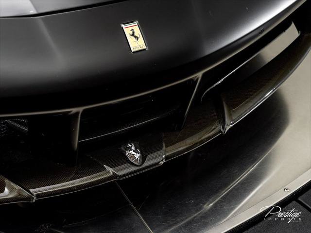 Used 2016 Ferrari 488 GTB RWD image 5