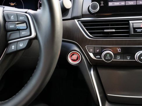 Certified 2019 Honda Accord Touring image 26