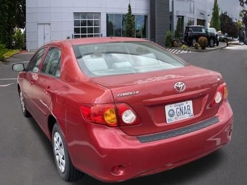 Used 2010 Toyota Corolla LE FWD image 27