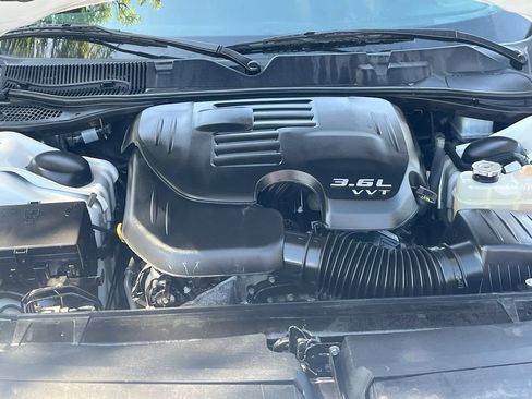 Used 2022 Dodge Challenger SXT w/ Driver Convenience Group AWD/4WD image 28