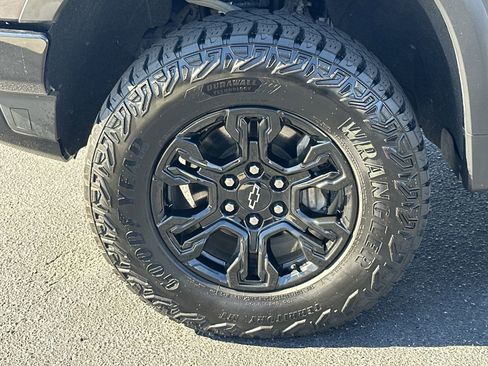 Used 2022 Chevrolet Silverado 1500 ZR2 image 13