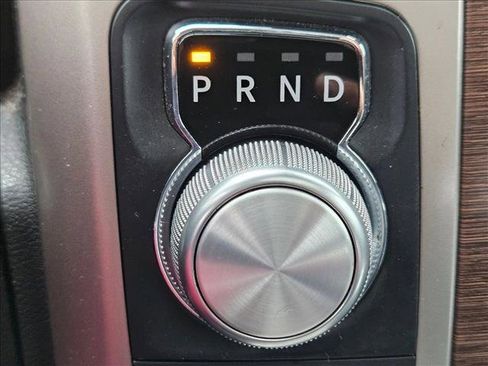 Used 2014 RAM 1500 Laramie w/ Convenience Group RWD image 13