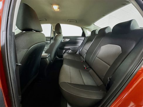 Used 2023 Kia Forte LXS w/ LXS Technology Package image 14