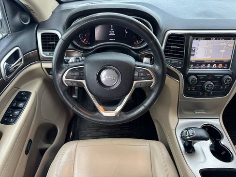 Used 2015 Jeep Grand Cherokee Limited RWD image 13