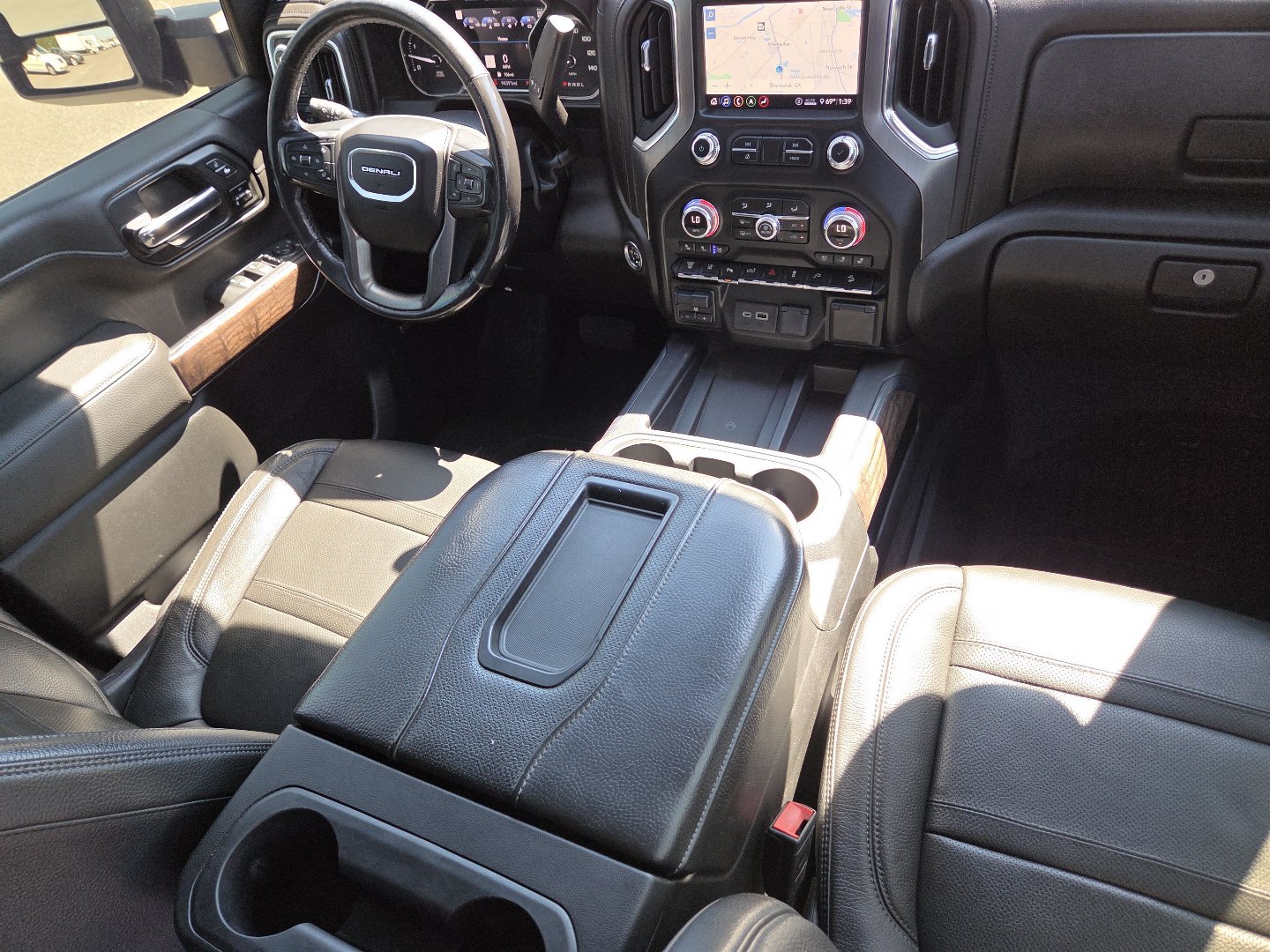 Used 2020 GMC Sierra 2500 Denali w/ Denali Ultimate Package AWD/4WD image 31