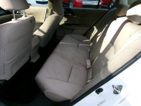 Used 2014 Honda Accord LX image 5