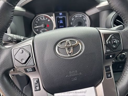 Used 2022 Toyota Tacoma SR5 image 12