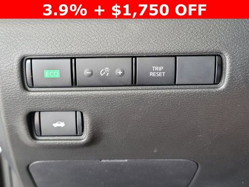 New 2025 Nissan Sentra SR w/ Midnight Edition image 21