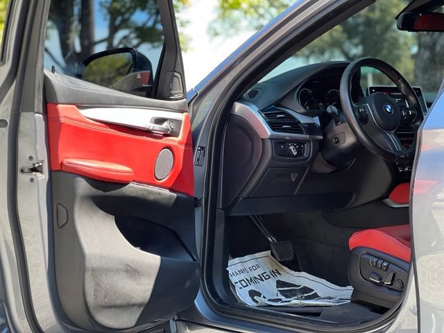 Used 2019 BMW X6 sDrive35i RWD image 9