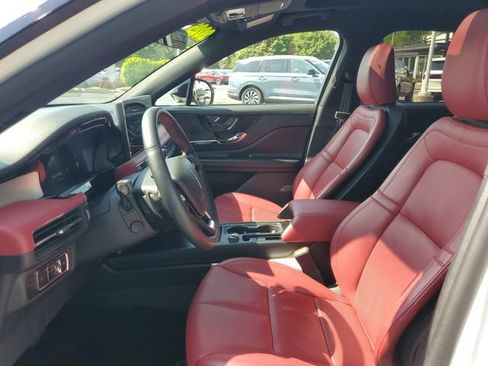 Certified 2025 Lincoln Corsair Reserve w/ Jet Appearance Package AWD/4WD image 10