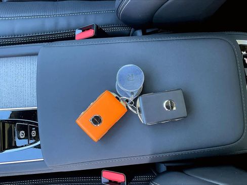 New 2026 Volvo XC90 B6 Ultra w/ Protection Package image 35