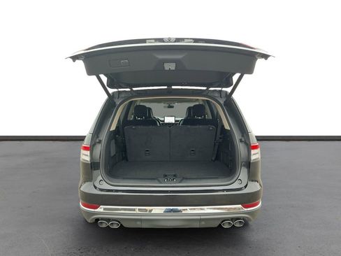 Used 2020 Lincoln Aviator Reserve w/ Equipment Group 202A image 24