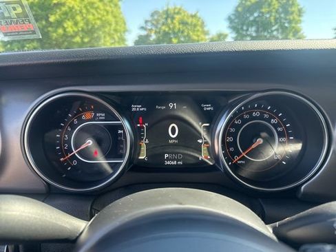 Used 2021 Jeep Wrangler Sport AWD/4WD image 22