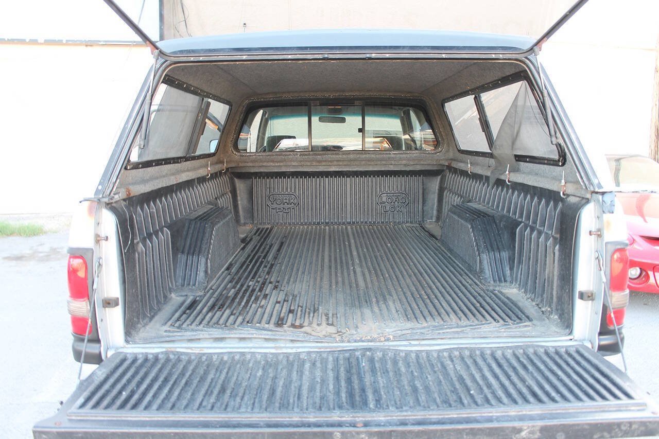 Used 1996 Dodge Ram 1500 Truck 2WD Club Cab image 27