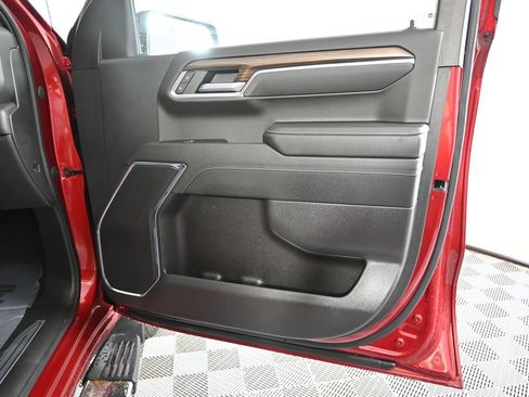 Used 2023 Chevrolet Silverado 1500 RST AWD/4WD image 13