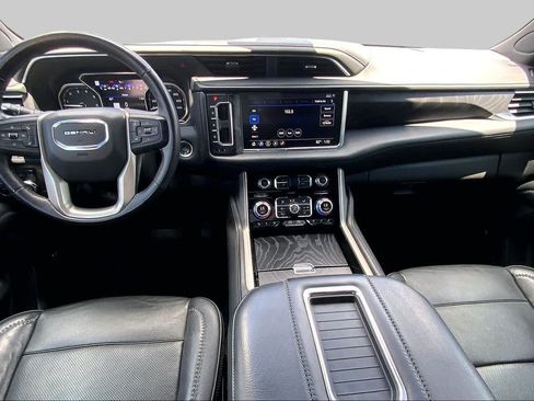 Used 2021 GMC Yukon XL Denali AWD/4WD image 16