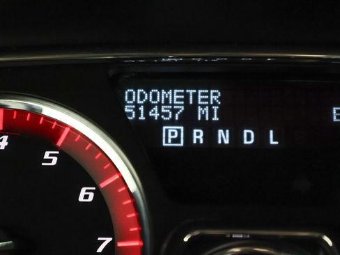 Used 2016 GMC Acadia SLE image 32