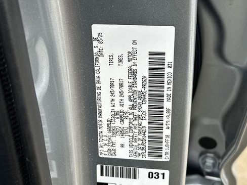 Used 2025 Toyota Tacoma SR5 w/ SR5 Upgrade Package image 27