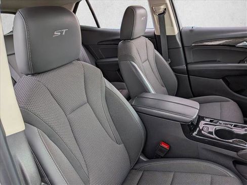Used 2023 Buick Envision Preferred w/ Sport Touring Package AWD/4WD image 20