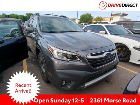 Used 2022 Subaru Outback Limited AWD/4WD image 1