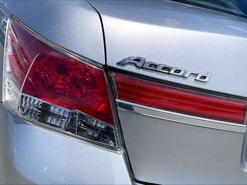 Used 2011 Honda Accord LX image 32
