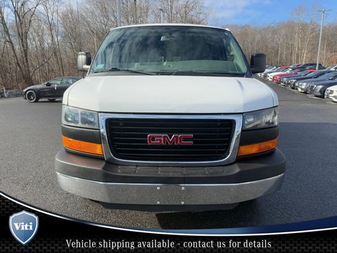 Used 2016 GMC Savana 2500 w/ Chrome Appearance Package image 3