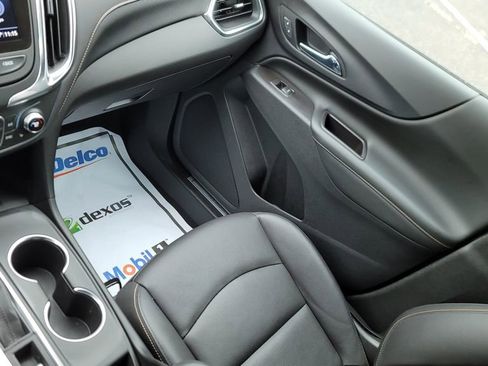 Used 2021 Chevrolet Equinox Premier w/ Redline Edition image 23