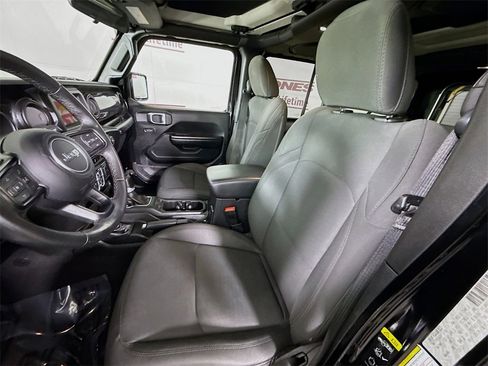 Used 2020 Jeep Wrangler Unlimited Sport image 24
