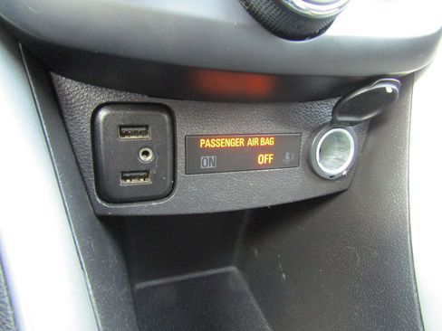 Used 2017 Chevrolet Trax LT w/ Sun & Sound Package FWD image 30