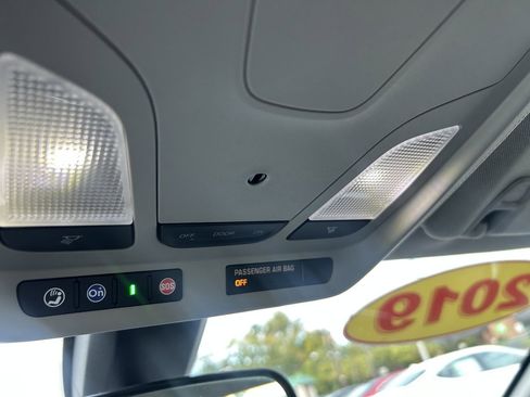 Used 2019 Chevrolet Impala LT image 19