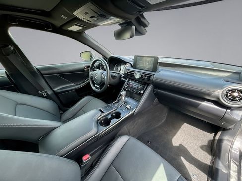 Used 2023 Lexus IS 300 w/ Premium Package RWD image 37