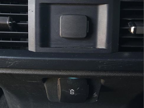 Used 2024 Ford F150 STX image 9